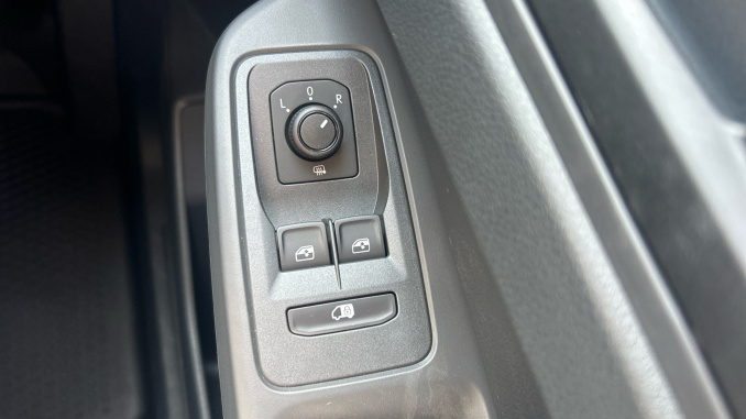 Ford Transit Connect 230 L2 Diesel 2.0 EcoBlue 102ps Trend Van - Image 25